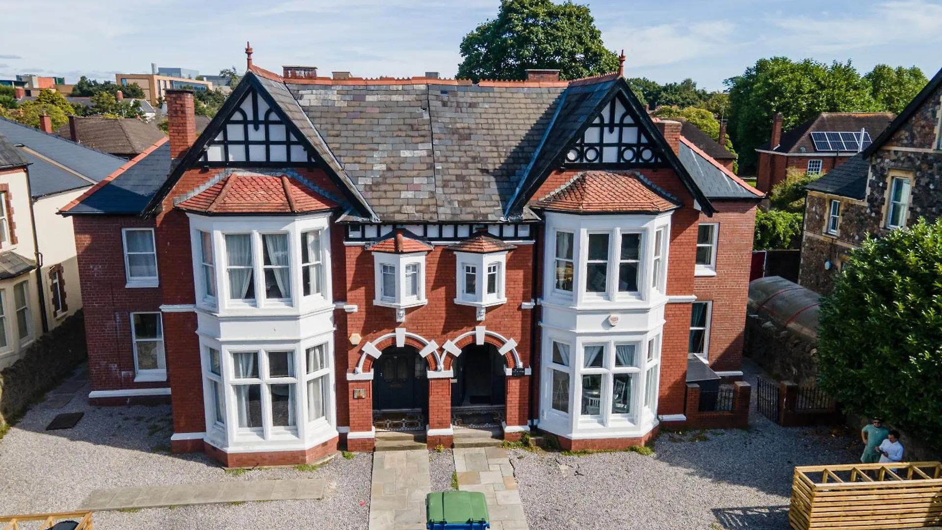 Holiday home Large 2 Bed Central Apartment With Balcony And Private Parking Cardiff